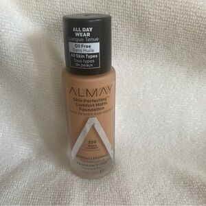 Almay Comfort Matte Foundation - 220 Warm Cashew